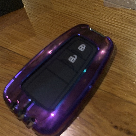 Toyota Key Fob Holder Case in Chrome NEW - Picture 8 of 8